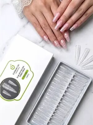 ¿Sin ideas para tu próximo set? ✨ Prepárate para enamorarte del Dual System Texturizado de Cherimoya. 💅 Ya no necesitas ser una experta en mano alzada para lograr relieves y texturas de impacto. 🎨 Solo elige tu diseño, presiona y... ¡magia! El acabado es simplemente de otro nivel. 💎 ¿Cuál de estos diseños te harías hoy? Cuéntanos en los comentarios 👇✨ #DualSystem #UñasDualSystem #dualsystemtch #chmanicura #UñasEsculpidas